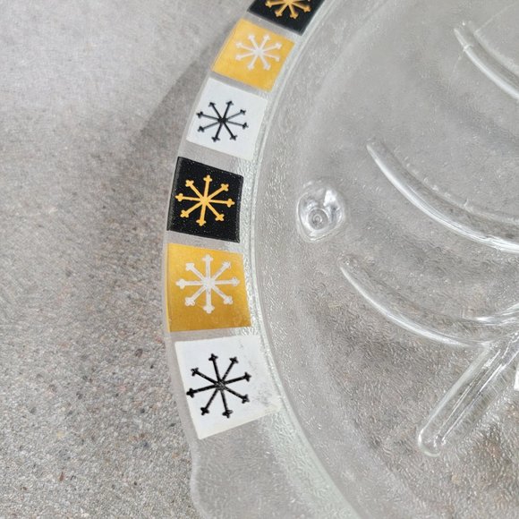 1960s Atomic Starburst Snowflake Inland Glass Footed Serving Platter - Picture 2 of 7